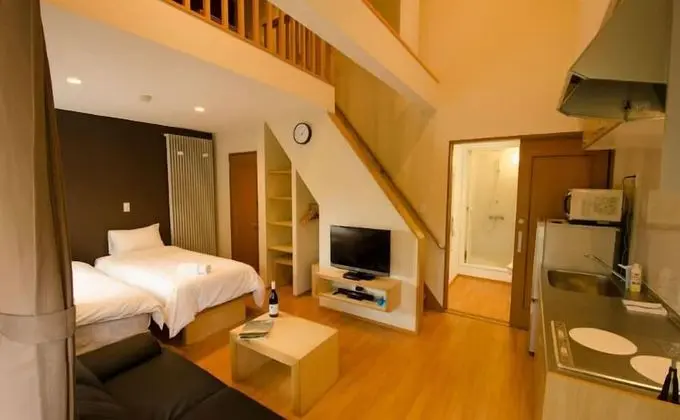 Stüdyo (Loft + 2 Japanese Futons)
