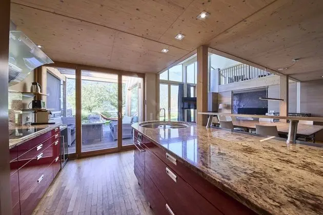 Çatı Katı Süiti (Penthouse)