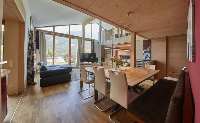 Çatı Katı Süiti (Penthouse)