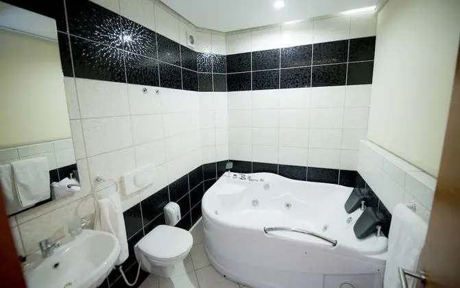 Deluxe Büyük Yataklı Tek Kişilik Oda, Engellilere Uygun