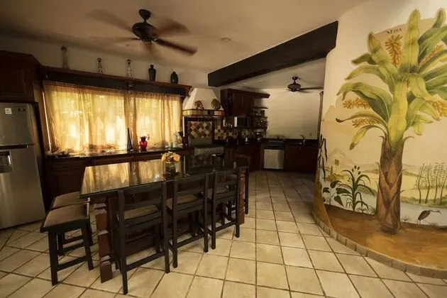 Villa, 6 Yatak Odası, Sıcak Su Havuzu