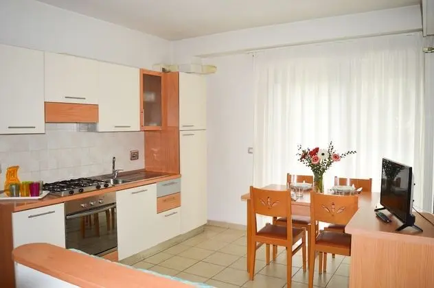 Family Apart Daire, 2 Yatak Odası, Havuz Manzaralı, Havuz Kenarı