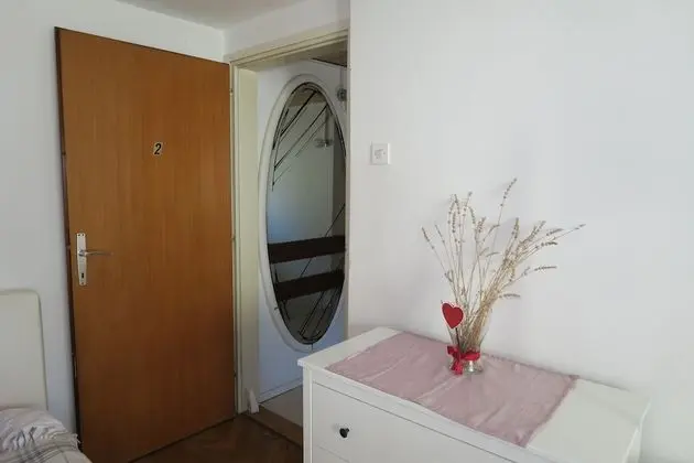Classic Tek Kişilik Oda, Ortak Banyo, Avlu Manzaralı