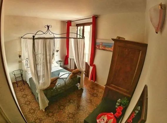 Tek Büyük Yataklı Oda, Balkon