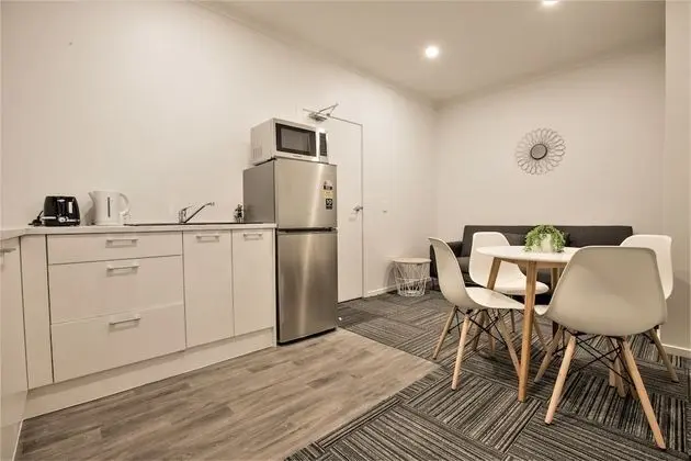 Traditional Apart Daire, 2 Yatak Odası, Özel Banyo, Zemin Kat