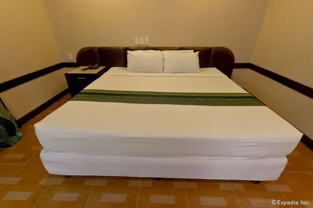 Deluxe Oda, Havuz Manzaralı