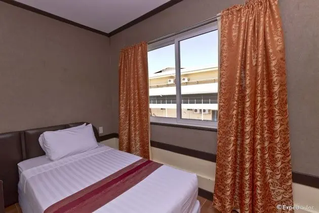 Deluxe Oda, Havuz Manzaralı
