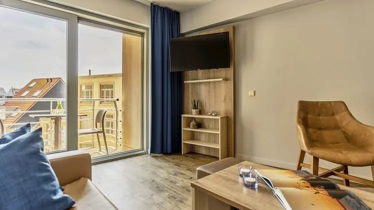 Essential Suite - 4p | Sleeping corner - Sofa bed | Balcony - City view