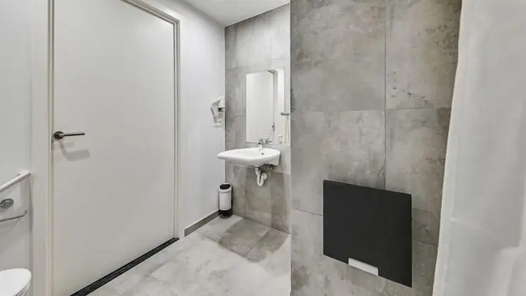 Essential Suite - 2p | Double bed - Disabled-friendly