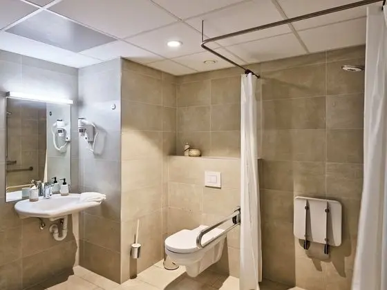 Essential Suite - 2p | Double bed - Disabled-friendly