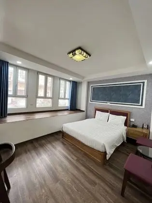 Honeymoon Tek Büyük Yataklı Oda