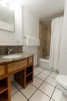 Standard Süit, 1 Yatak Odası, Balkon (with Deluxe Amenities)