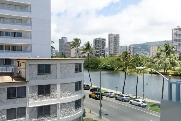 Standard Süit, 1 Yatak Odası, Balkon (with Deluxe Amenities)