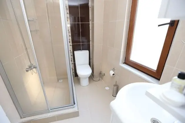 Basic Tek Büyük veya İki Ayrı Yataklı Oda, Sigara İçilmez