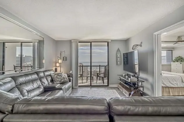 Condo, 3 Bedrooms, Partial Ocean View (806)
