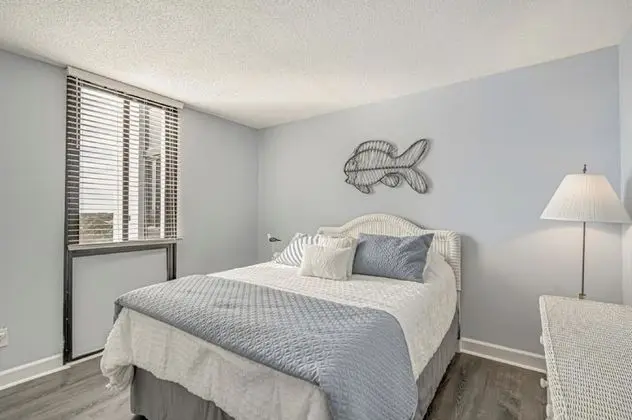 Condo, 3 Bedrooms, Partial Ocean View (806)