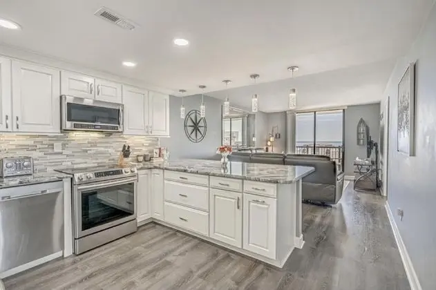 Condo, 3 Bedrooms, Partial Ocean View (806)