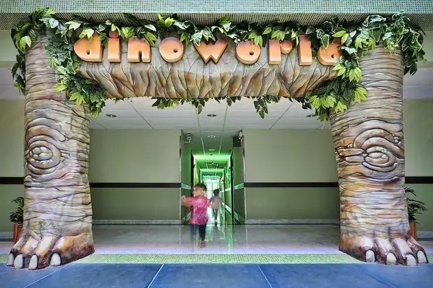 Junior Süit (Dino Room)