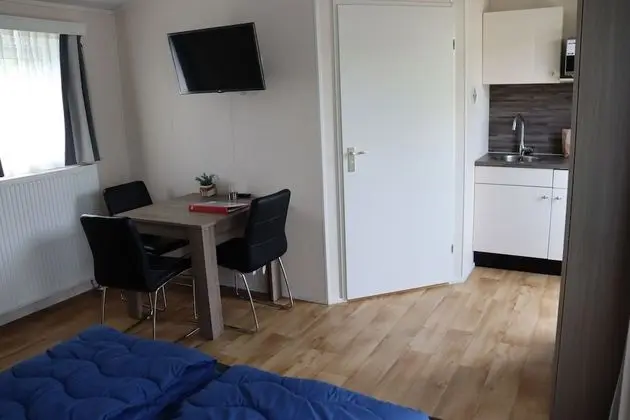 Deluxe Studio, Kitchenette