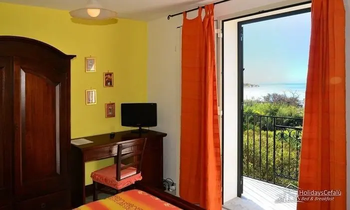 Romantic Tek Büyük Yataklı Oda, Balkon, Denize Bakan