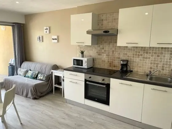 Stüdyo, Banyolu/Duşlu, Liman Manzaralı (Studio 2)