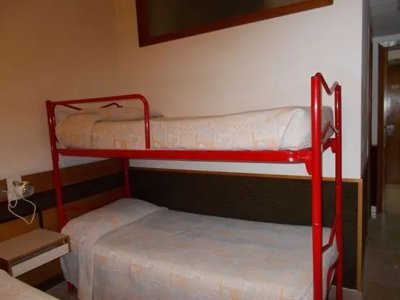 Dört Kişilik Oda