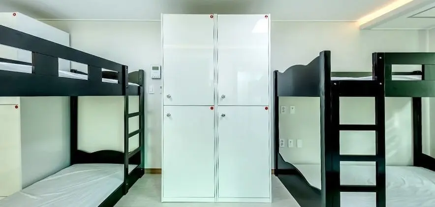 Ortak Ranzalı Oda, Sadece kadınlar için (8 people)