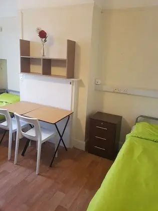 Ortak Ranzalı Oda, Sadece erkekler için