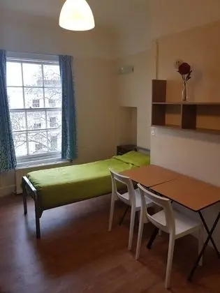 Ortak Ranzalı Oda, Sadece kadınlar için