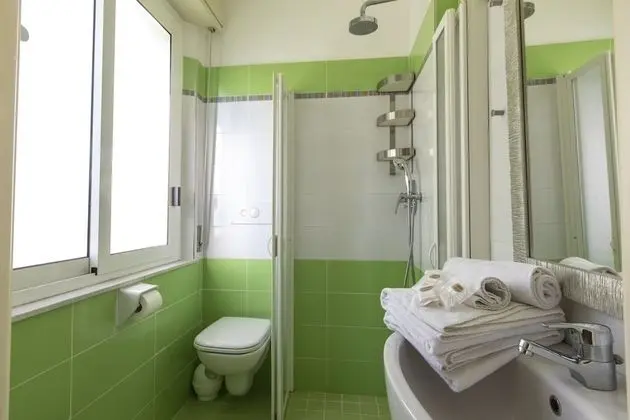 Comfort Tek Büyük veya İki Ayrı Yataklı Oda, Balkon