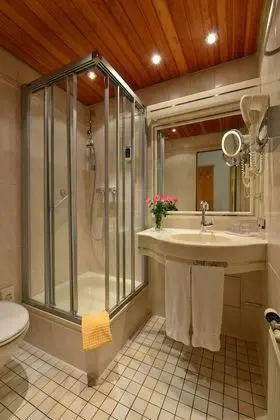 Superior Tek Büyük Yataklı Oda