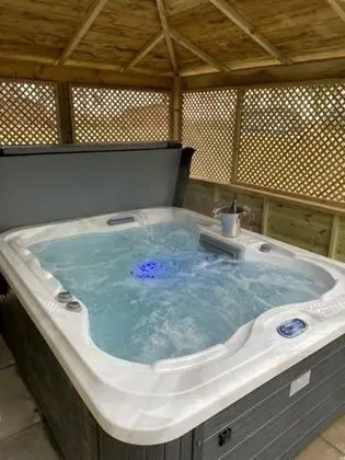 Classic Apart Daire, Banyolu/Duşlu (With Hot Tub)