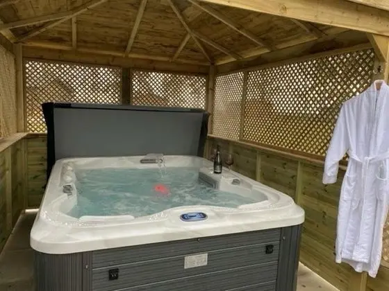Classic Apart Daire, Banyolu/Duşlu (With Hot Tub)
