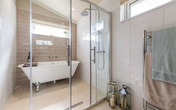Romantic Apart Daire, Banyolu/Duşlu