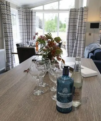 Luxury Apart Daire, Banyolu/Duşlu