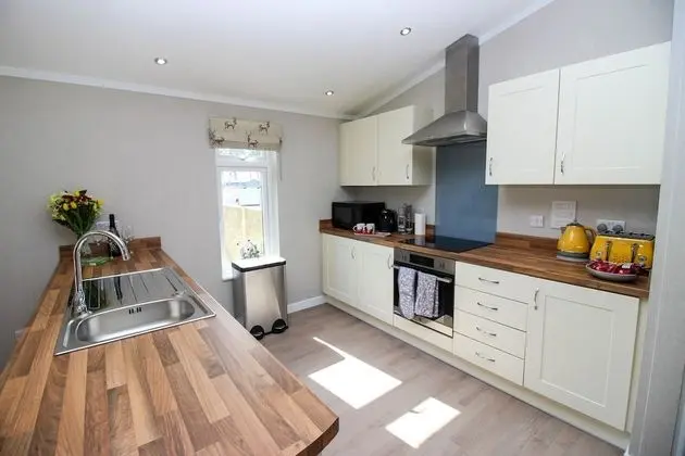 Luxury Apart Daire, Banyolu/Duşlu (With Hot Tub)