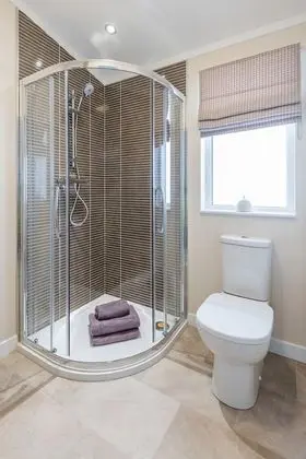 Luxury Apart Daire, Banyolu/Duşlu