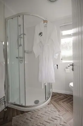 Luxury Apart Daire, Banyolu/Duşlu