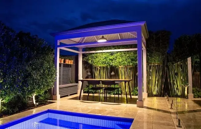 Luxury Apart Daire, 1 Yatak Odası, Şömine, Havuz Kenarı