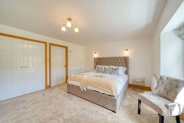 Deluxe Kır Evi, Banyolu/Duşlu