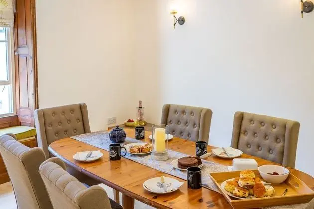 Deluxe Kır Evi, Banyolu/Duşlu