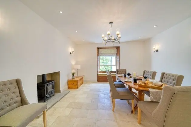 Deluxe Kır Evi, Banyolu/Duşlu