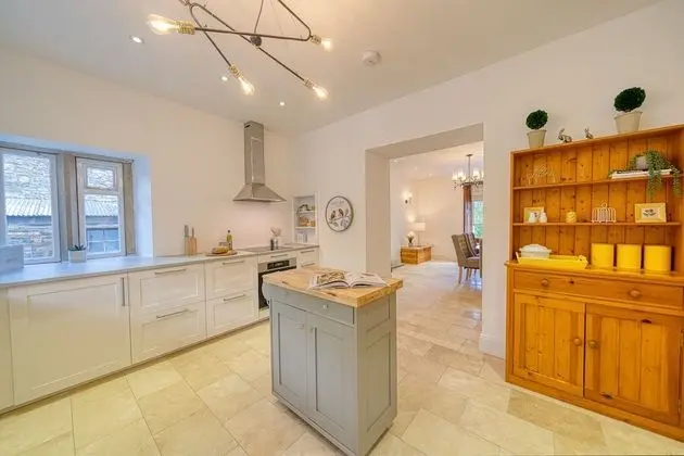 Deluxe Kır Evi, Banyolu/Duşlu