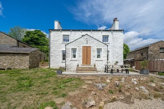 Deluxe Kır Evi, Banyolu/Duşlu