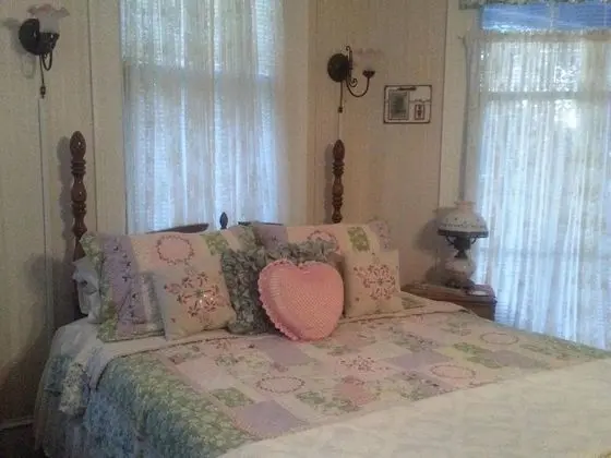 Comfort Üç Kişilik Oda, Banyolu/Duşlu (Walton Romance Room)