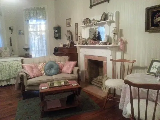 Comfort Üç Kişilik Oda, Banyolu/Duşlu (Walton Romance Room)