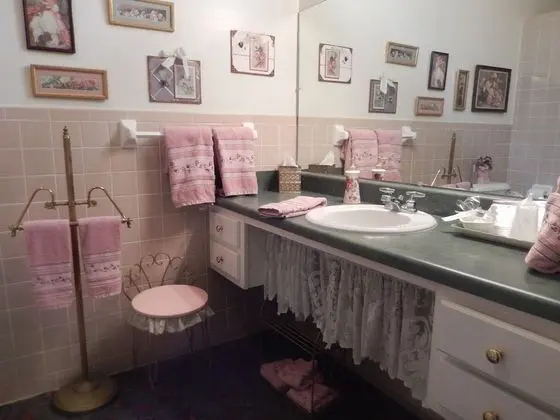 Comfort Üç Kişilik Oda, Banyolu/Duşlu (Walton Romance Room)