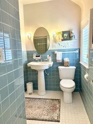 The Cottage Room