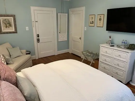 The Cottage Room