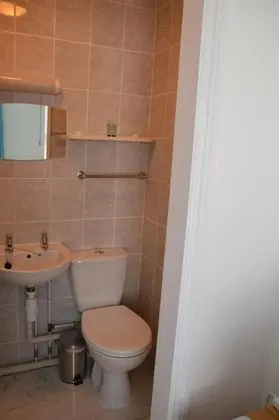 Basic Tek Büyük Yataklı Oda, Banyolu/Duşlu, Bahçe Manzaralı